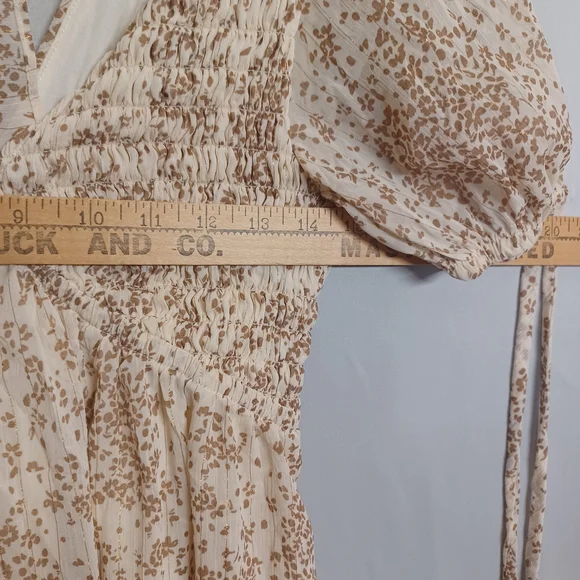 SIENNA SKY Floral Dress Gold Print Smocked Short Sleeve A Line Mini Cream Dress - Picture 5 of 10